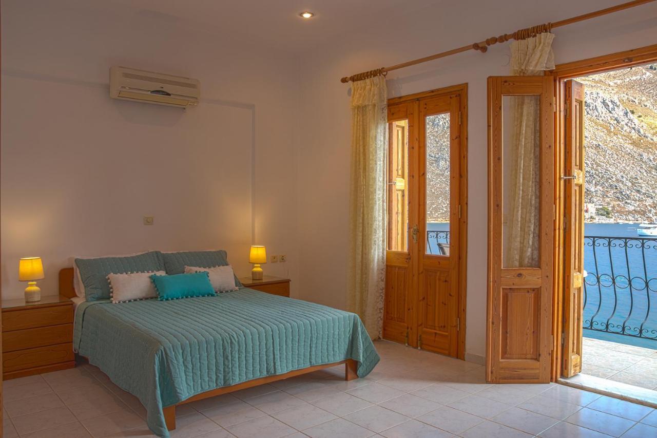 Captain George Apartment Đảo Sými Ngoại thất bức ảnh