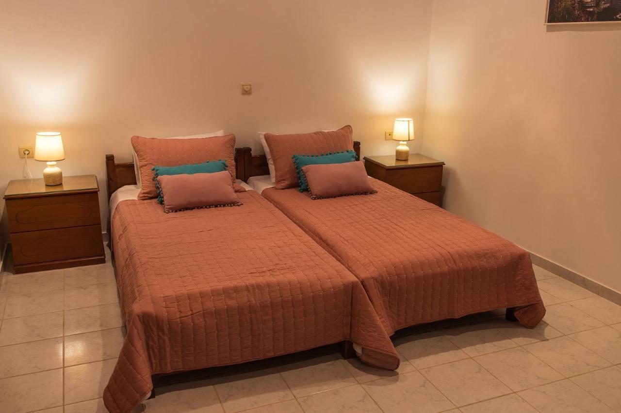 Captain George Apartment Đảo Sými Ngoại thất bức ảnh