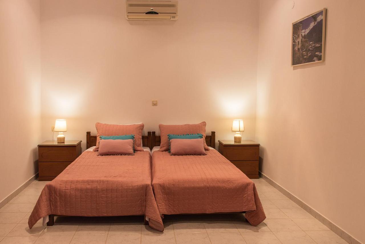 Captain George Apartment Đảo Sými Ngoại thất bức ảnh